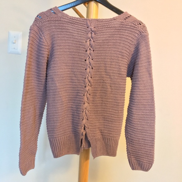 Ivy Rose Sweater - Picture 2 of 14